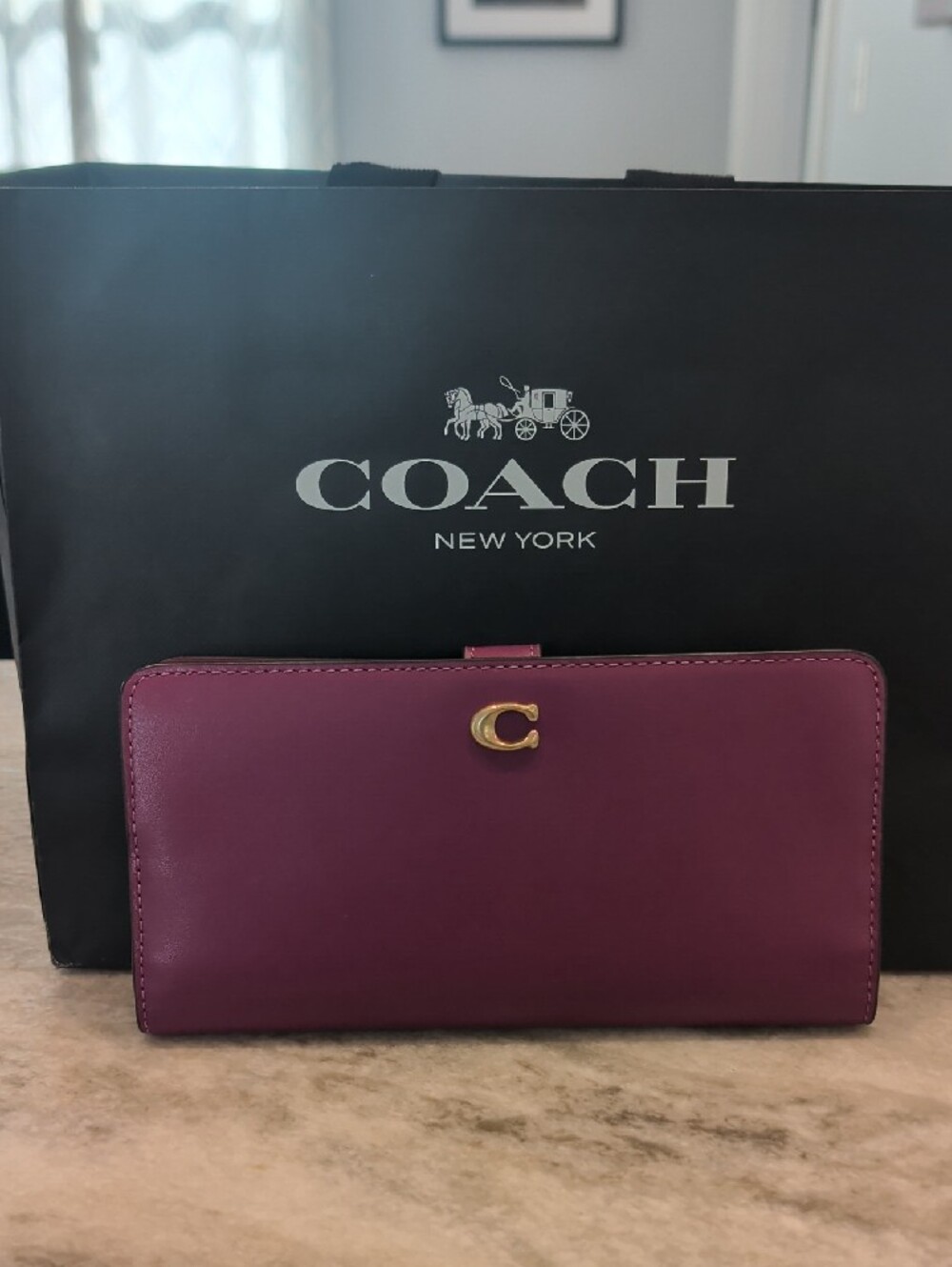 Coach Pink Leather Zip Wallet - Magenta Tone